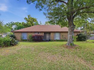 4711 E Greenfield Cir, Lake Charles, LA 70605