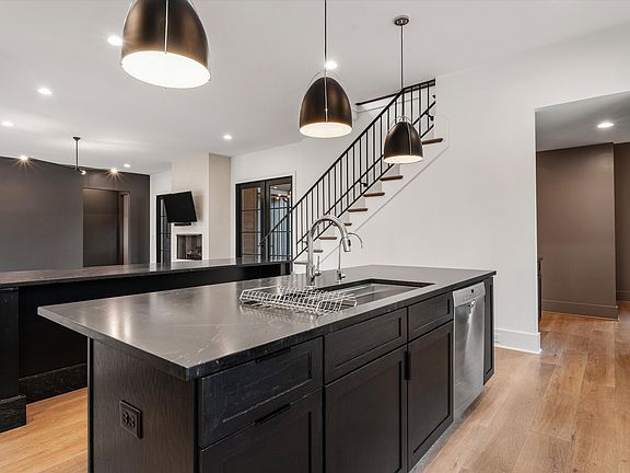 15th image of 925 Weeping Willow Rd #D