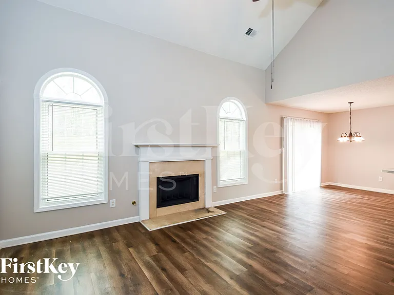 3106 Andora Trl SW — Photo 4