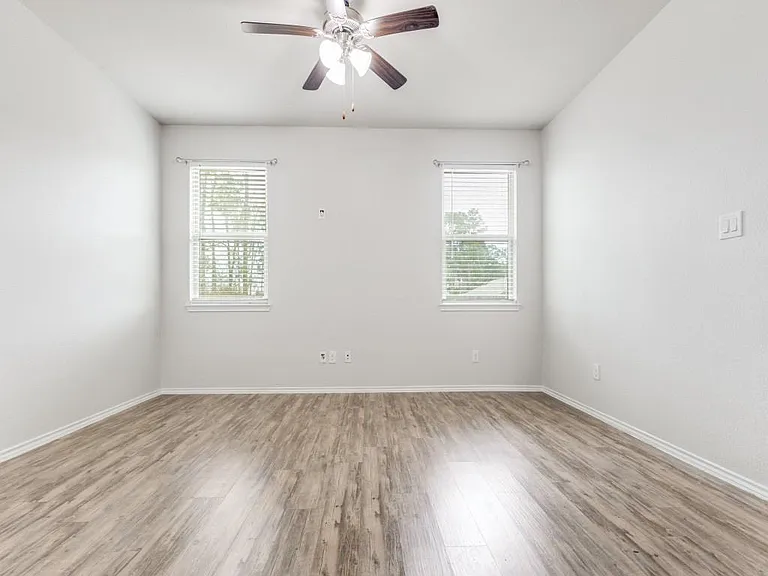 14214 Glacier Bay Ct — Photo 8