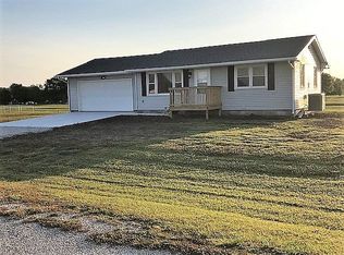 104 Farrow St, Waverly, KS 66871