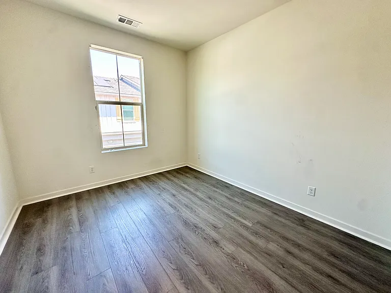 115 Red Brick Dr #3 — Photo 25