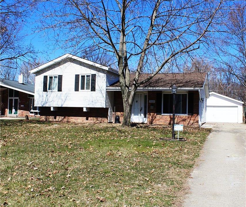 1st image of 26684 Redwood Dr