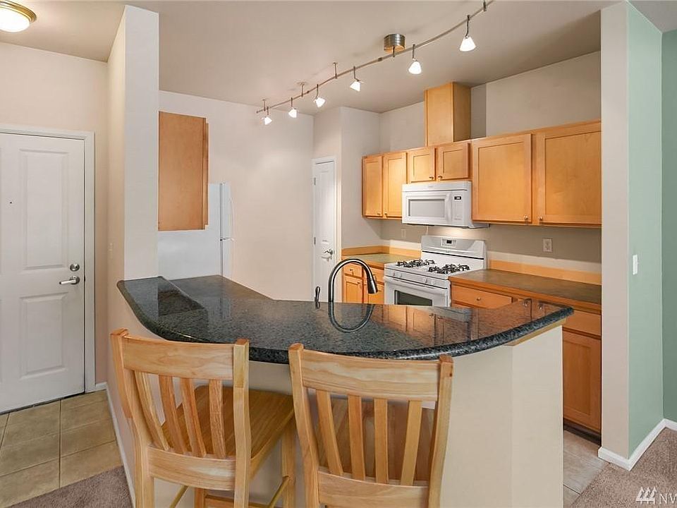 1st image of 560 225th Ln NE APT B302