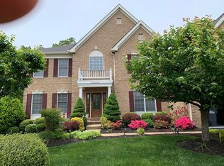 12355 Firestone Ct, Fairfax, VA 22033