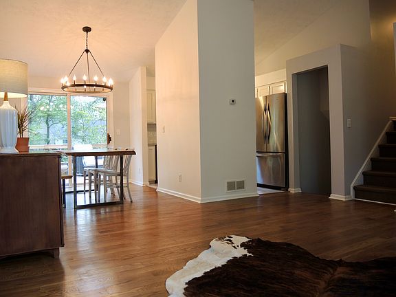 3rd image of 215 Taylor Meadow Chase