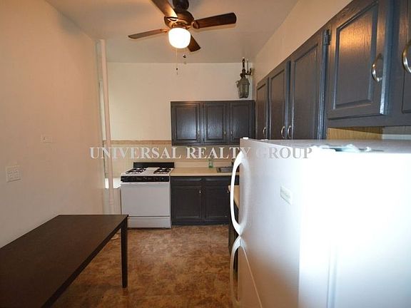3rd image of 3036 34th St APT 2B