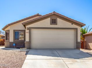 9132 S Whispering Pine Dr, Tucson, AZ 85756