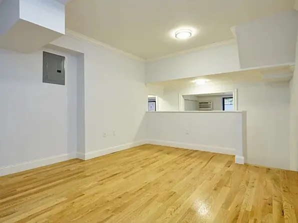 210 East 22nd Street GLA image 3 of 10