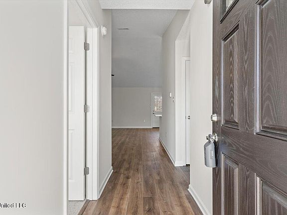 2nd image of 8401 Manhatten Dr