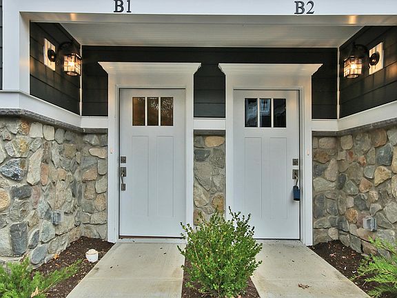 3rd image of 210 Mountain Blvd #B2