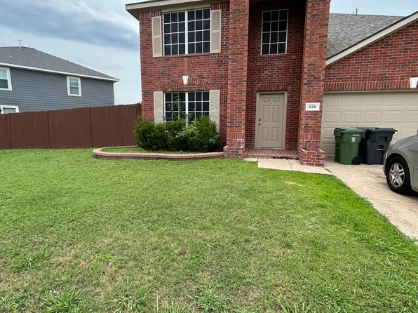 826 Hems Ln, Arlington, TX 76001