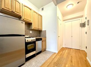103 W 70th St APT 4B, New York, NY 10023