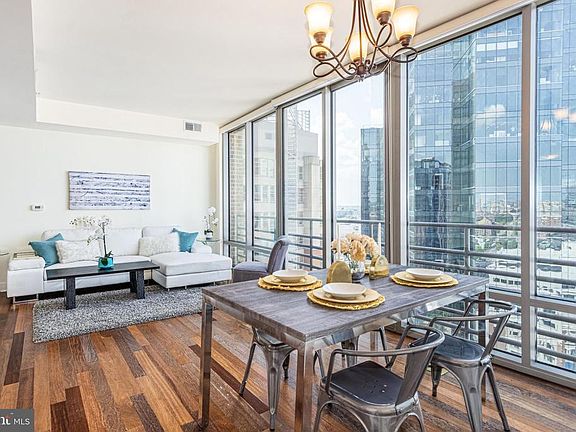 4th image of 675 President St Unit 1703