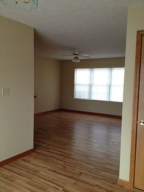 4th image of 1454 W Rockcrest Dr