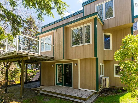 3rd image of 69 Bayview Rd