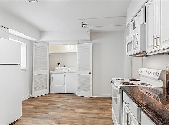 5th image of 3131 Chippewa St