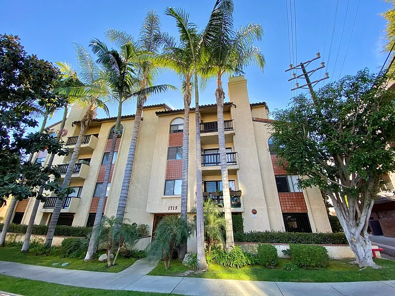 1715 Camden Ave. Los Angeles, CA 90025 — Photo 5