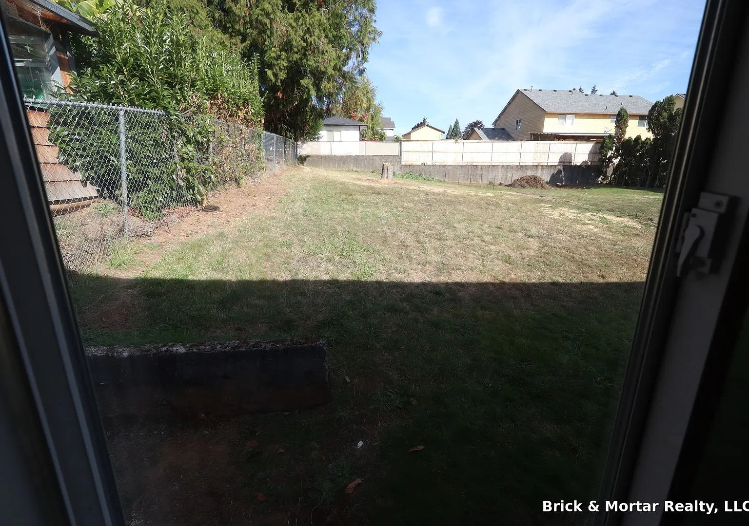 00120-115/117 SW 9th St — Photo 2