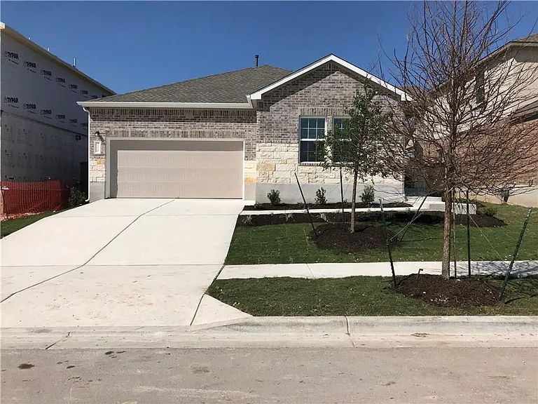 720 Mallow Rd — Photo 1