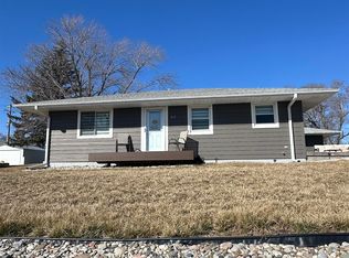 607 Dearborn Ave, Winside, NE 68790