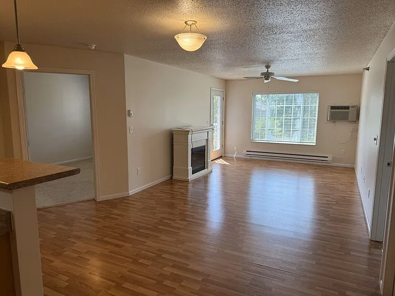 Maple Creek Apartments in South Fargo close to 45th Street — Photo 13