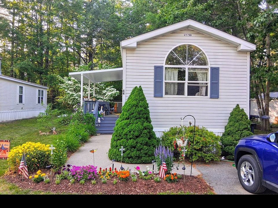 1st image of 64 Maple Dr