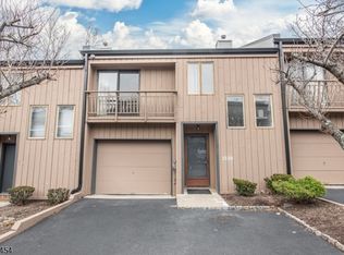 1359 Stephanie Dr, North Caldwell Boro, NJ 07006