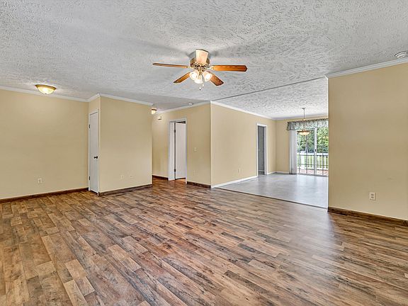 4th image of 271 Leanor St