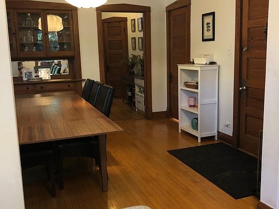 4th image of 2321 N Oakley Ave APT 2