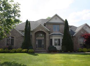 462 Sawgrass Dr, Akron, OH