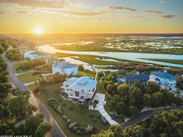 9 Clamdigger Point Road, Wilmington, NC 28411