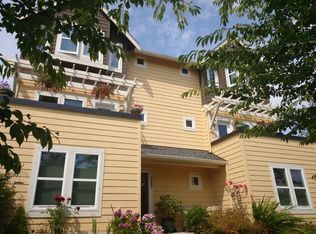 3237 SW Raymond St, Seattle, WA 98126