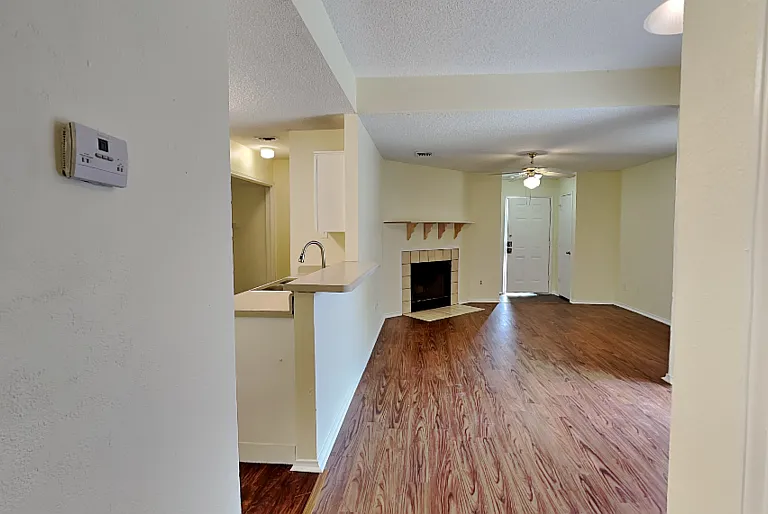 4509 Ebbtide Ct — Photo 2