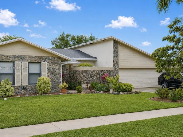 20888 Sugarloaf Ln, Boca Raton, FL 33428