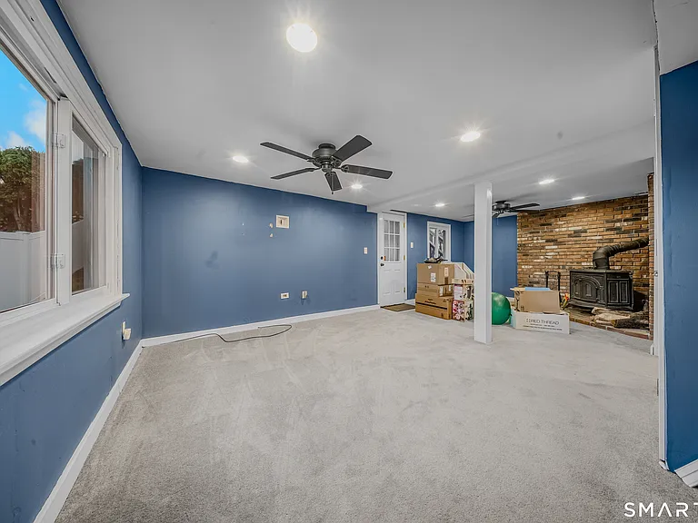 67 Beecher Ave — Photo 11