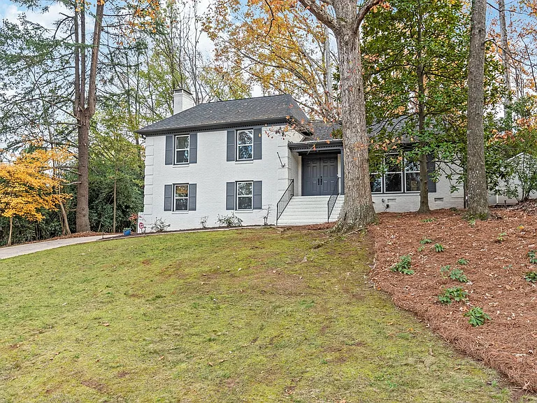 3800 Terrebonne Ct — Photo 2