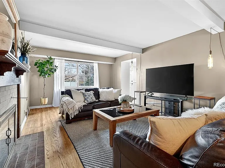 10029 Dodge Dr — Photo 3