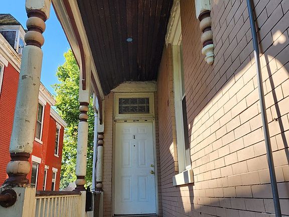 3rd image of 1915 Hewitt Ave #1917-1