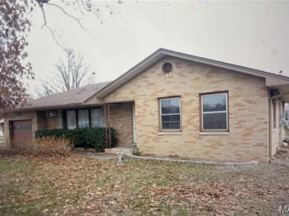 416 Albers Pl, Bethalto, IL 62010