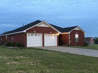 172 Belview Dr, Killen, AL 35645