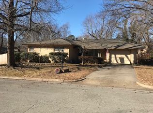 918 S 13th Pl, Rogers, AR 72758
