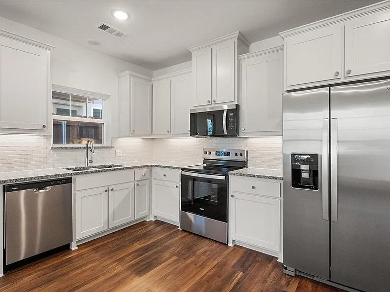 506 E Kimball St #1 — Photo 9