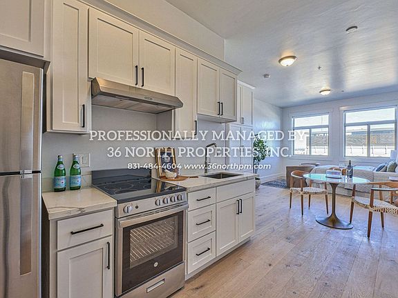 5th image of 301 Main St #607