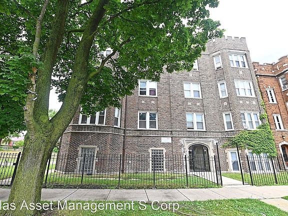 2nd image of 7842 S Oglesby Ave #2