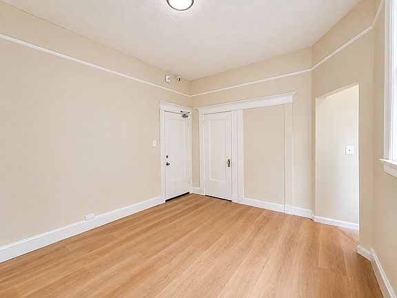 5th image of 1627-1629-1631 Clay St #207
