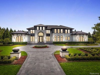 600 Chase Ln, Bloomfield Hills, MI, 48304
