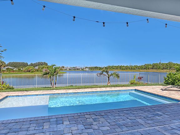 3rd image of 9774 SW Meridian Way