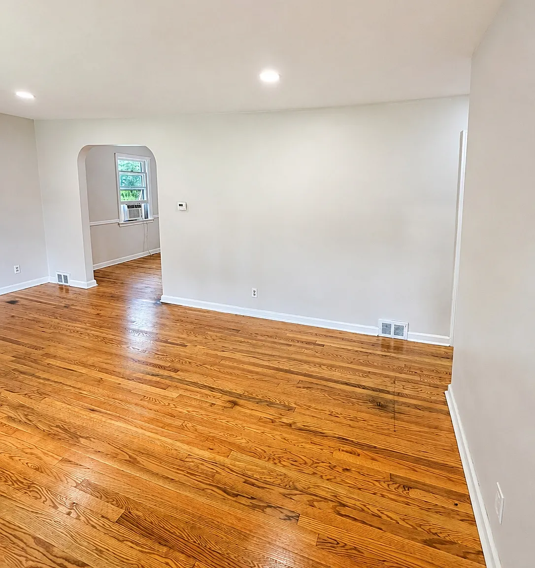 3 bed, 1560 sqft, $4,200 — Photo 3