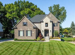61314 Miriam Dr, Washington, MI 48094